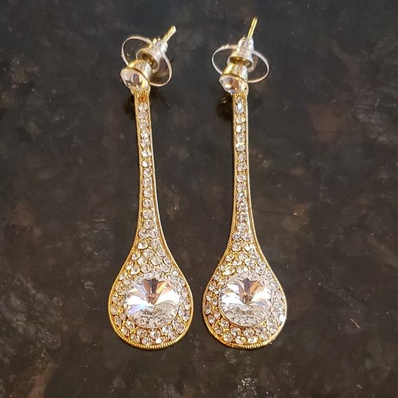 Earrings - Picture 1 of 2
